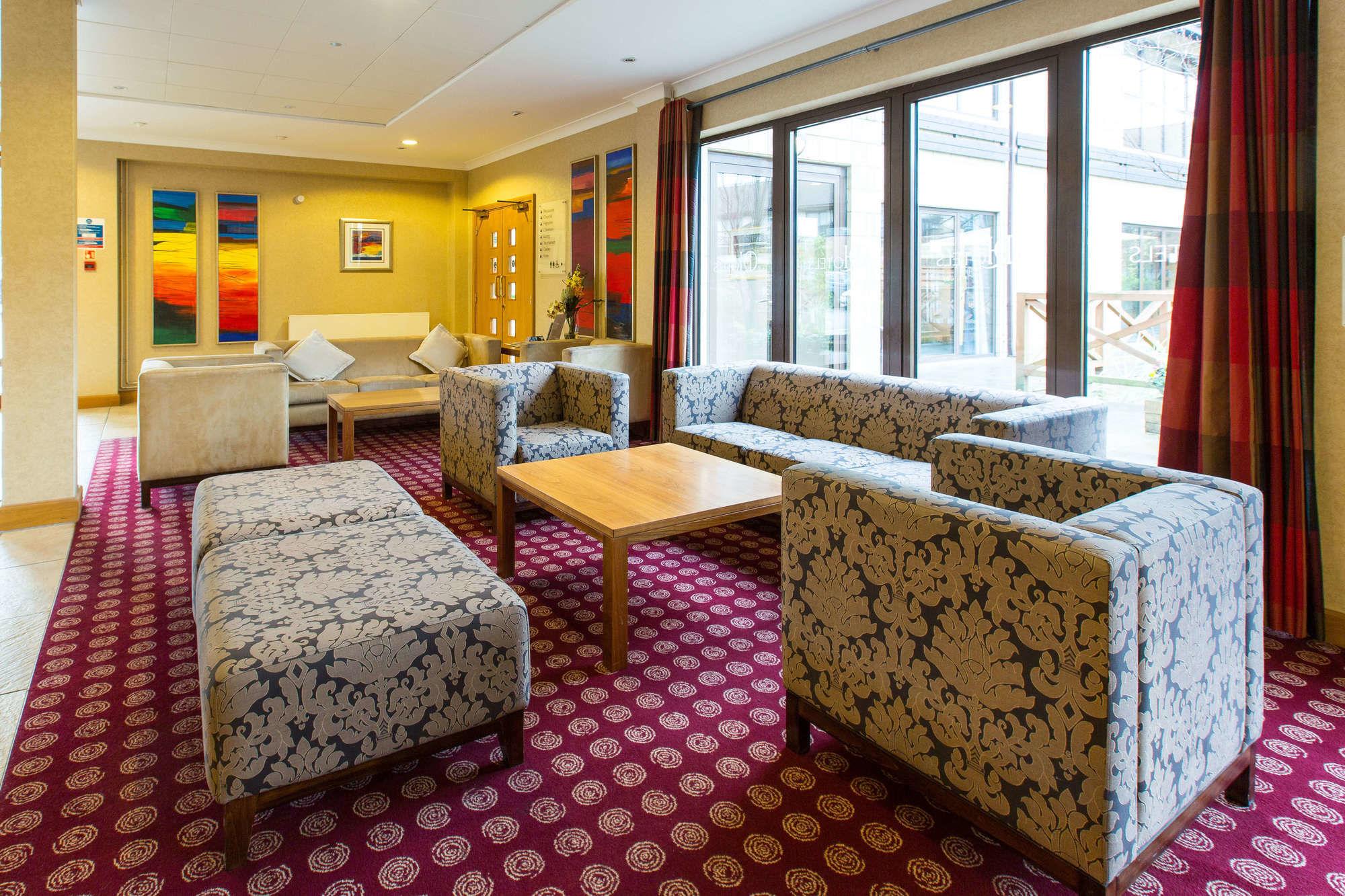 Hampshire Court Hotel & Spa Basingstoke Exterior foto