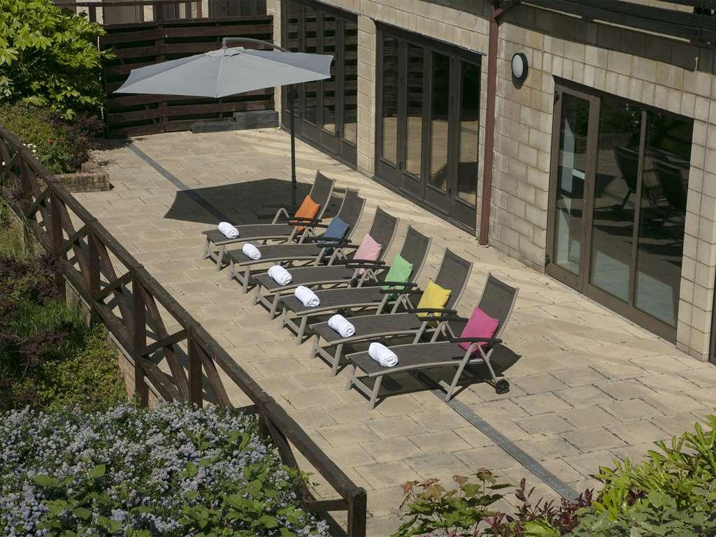 Hampshire Court Hotel & Spa Basingstoke Exterior foto