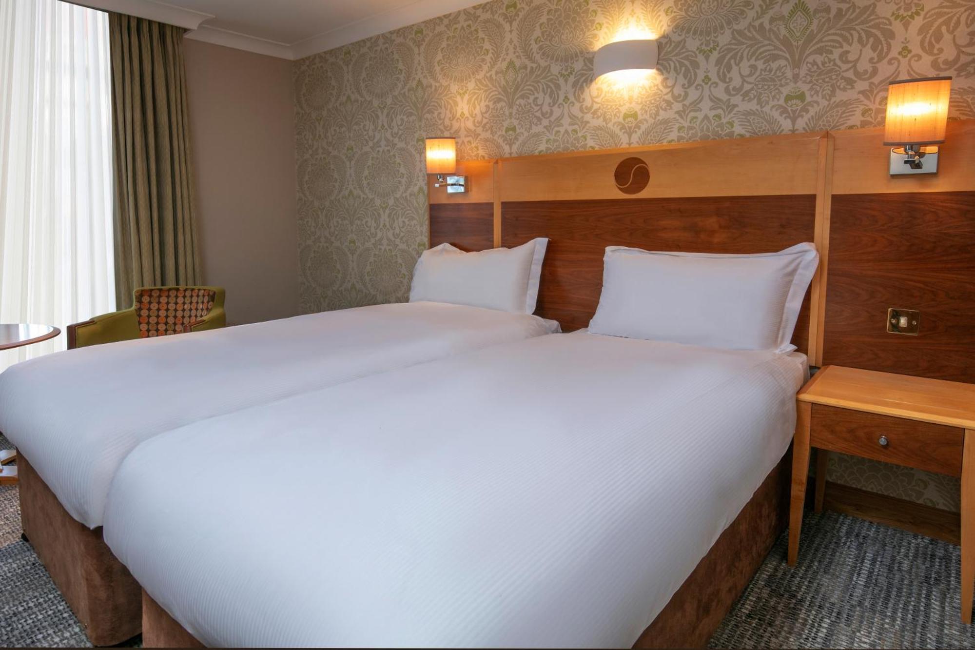 Hampshire Court Hotel & Spa Basingstoke Habitación foto