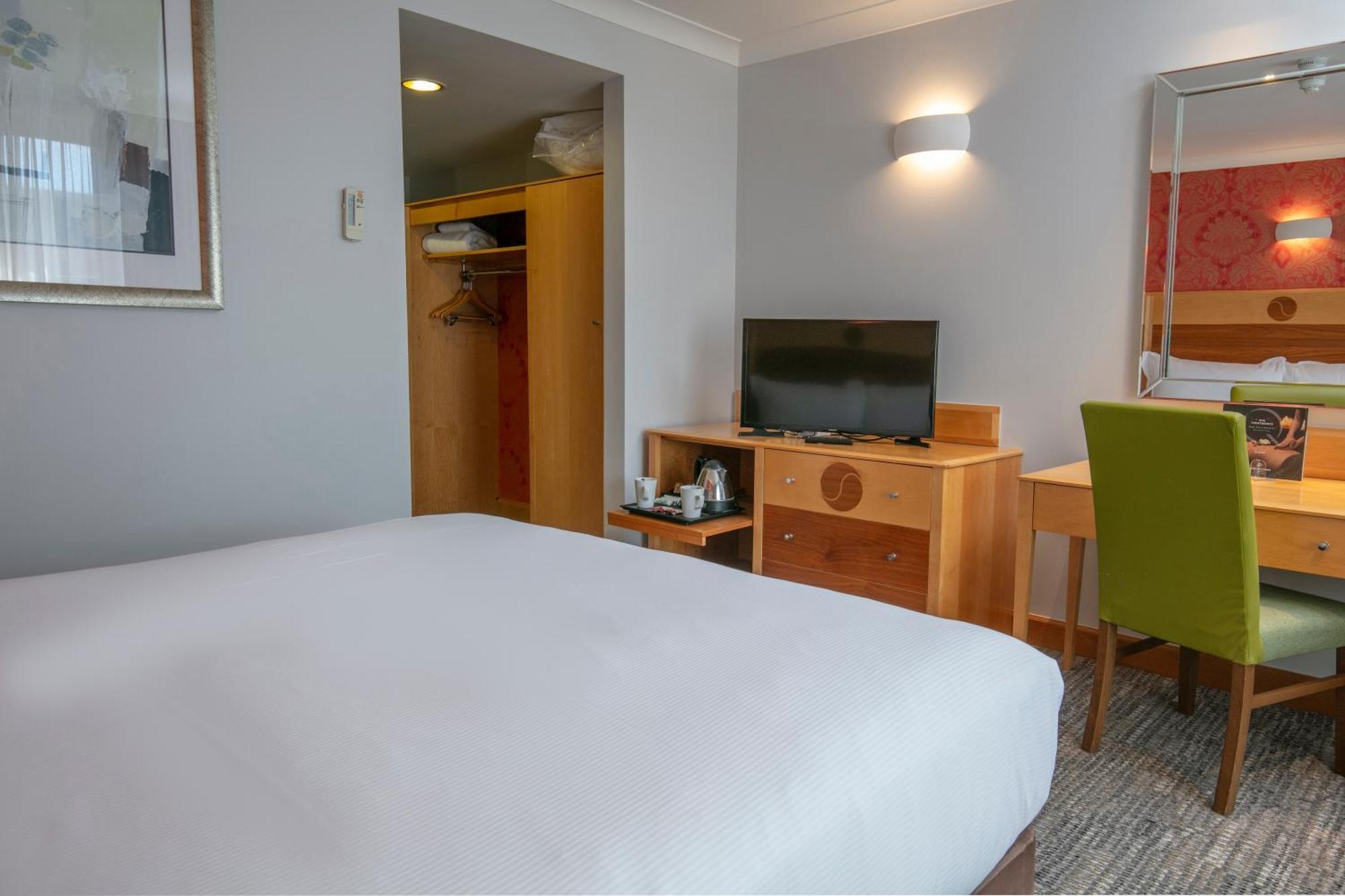 Hampshire Court Hotel & Spa Basingstoke Habitación foto