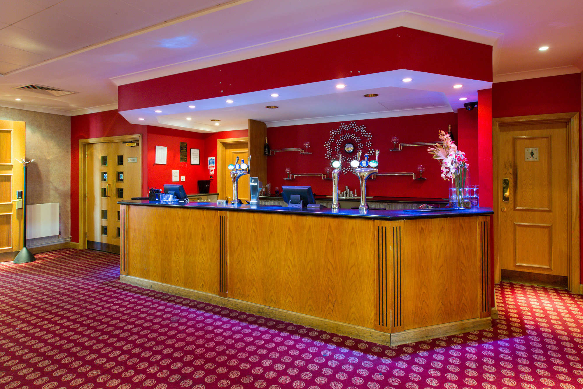 Hampshire Court Hotel & Spa Basingstoke Exterior foto